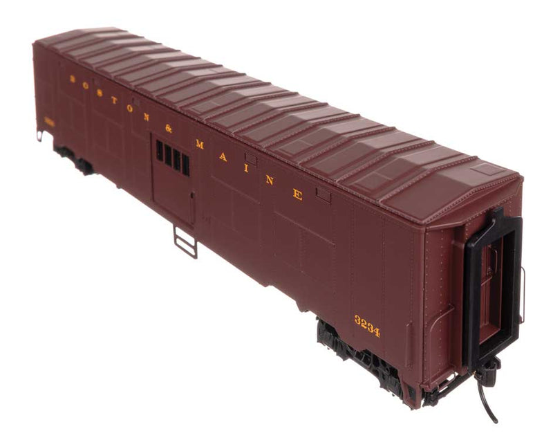 Walthers Proto 920-10850 HO Scale C&O-Style Express Boxcar Ex-Troop Sleeper Boston & Maine B&M 3234
