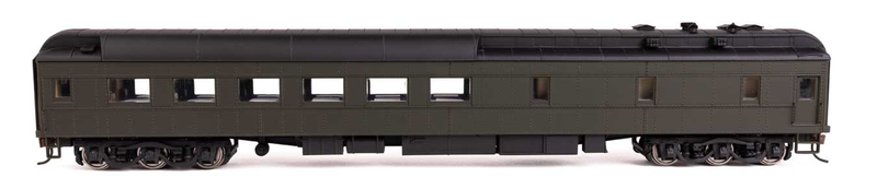 Walthers Proto 920-17700 HO Scale 85' Heavyweight 36 Seat Diner Painted Green - Unlettered (Lighted)
