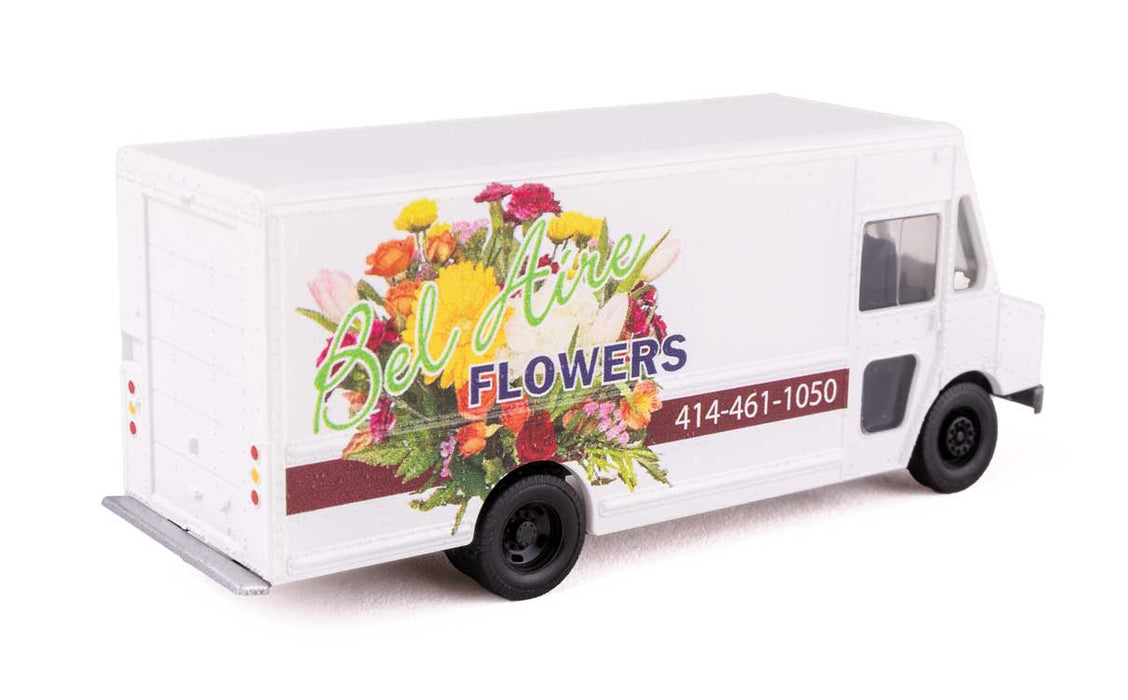 Walthers SceneMaster 949-12115 HO Scale Morgan Olson Star Van - Bel Aire Flowers