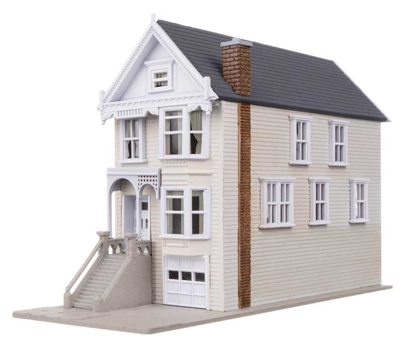 Walthers Trainline 931-1051 N Scale Victorian House Kit - Queen Ann House