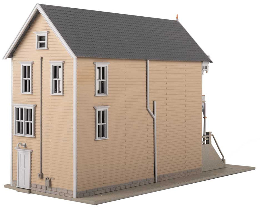 Walthers Trainline 931-951 HO Scale Victorian House Kit - Queen Anne House