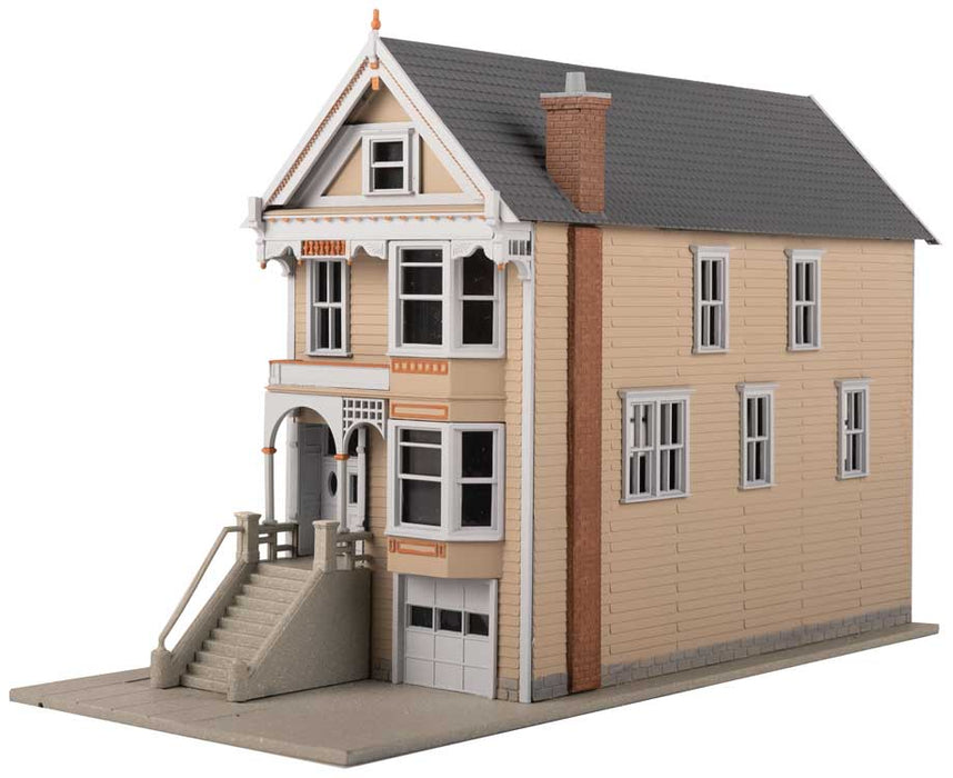 Walthers Trainline 931-951 HO Scale Victorian House Kit - Queen Anne House