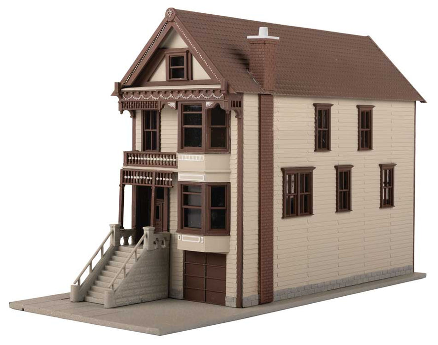 Walthers Trainline 931-952 HO Scale Victorian House Kit - Steiner House