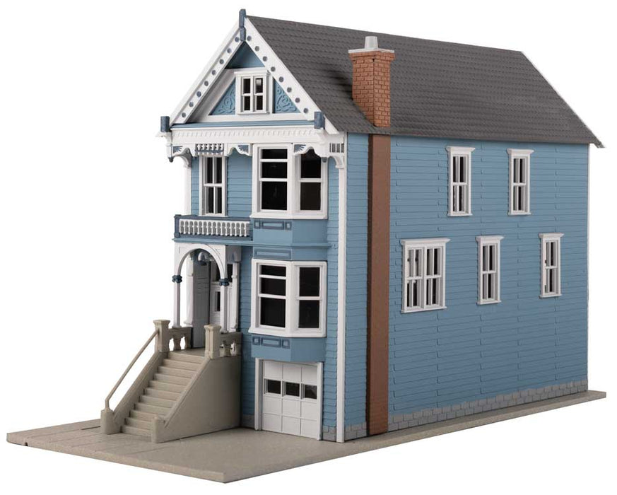 Walthers Trainline 931-953 HO Scale Victorian House Kit - Painted Lady House