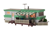 Woodland BR5060 HO Built Up Structure Grillin’ & Chillin’ Trailer