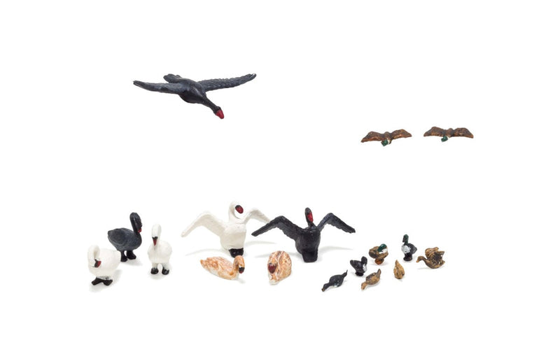 Woodland Scenics A1969 HO Scale Figures - Ducks and Swans