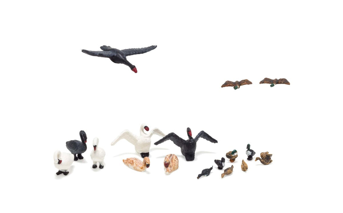Woodland Scenics A1969 HO Scale Figures - Ducks and Swans