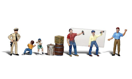 Woodland Scenics A2171 N Scale Figures - Accident Waiting to Happen