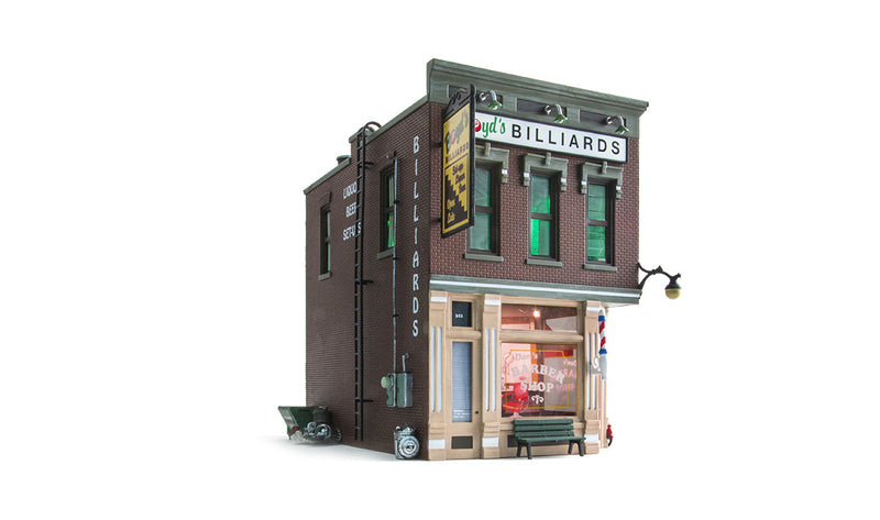 Woodland Scenics BR5844 O Scale Built Up Structure - Corner Emporium