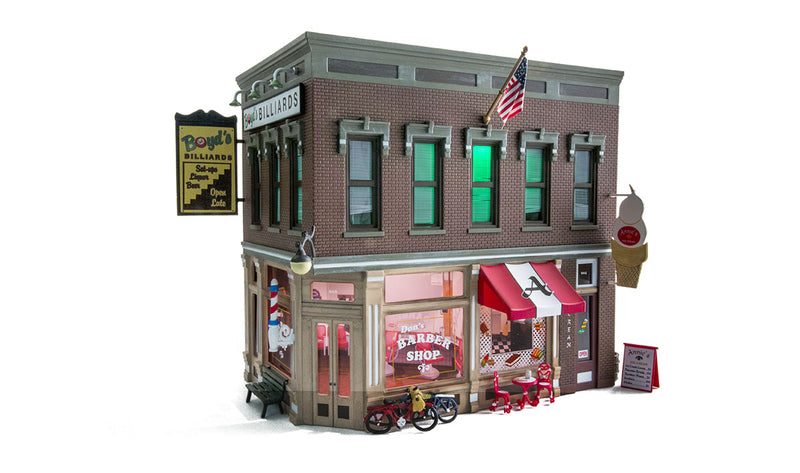 Woodland Scenics BR5844 O Scale Built Up Structure - Corner Emporium