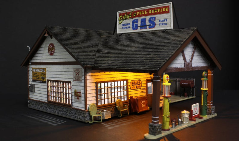 Woodland Scenics BR5849 O Scale Built Up Structure - Ethyl's Gas & Service