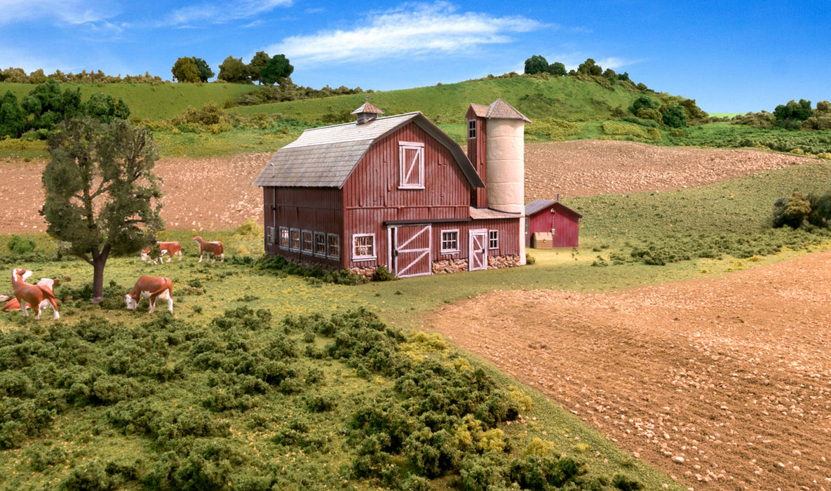 Woodland Scenics BR5865 O Scale Built Up Structure - Old Weathered Barn