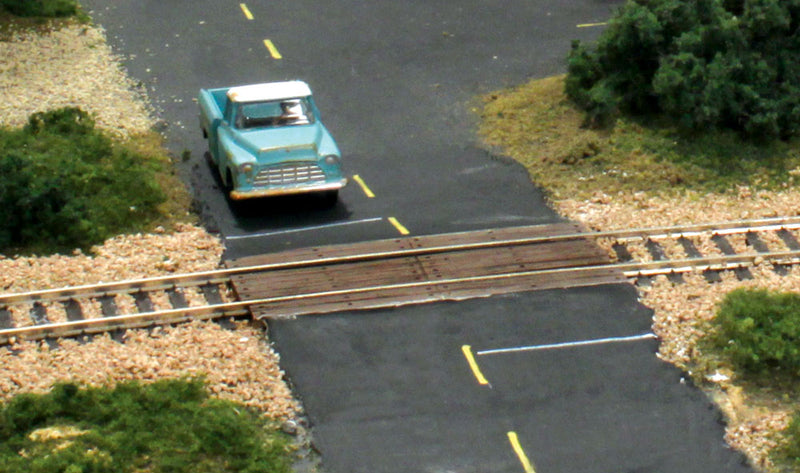 Woodland Scenics C1145 O Scale Grade Crossing - Wood Plank