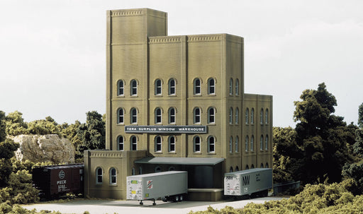 Woodland Scenics DPM 35500 HO Scale Tera Surplus Window Warehouse Kit
