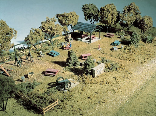 Woodland Scenics S132 HO Scale Complete Scenes, Memorial Park