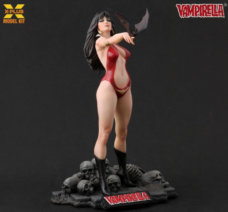 X-Plus Models 22354-1 1/8 Vampirella Jose Gonzalez Version Figure Kit