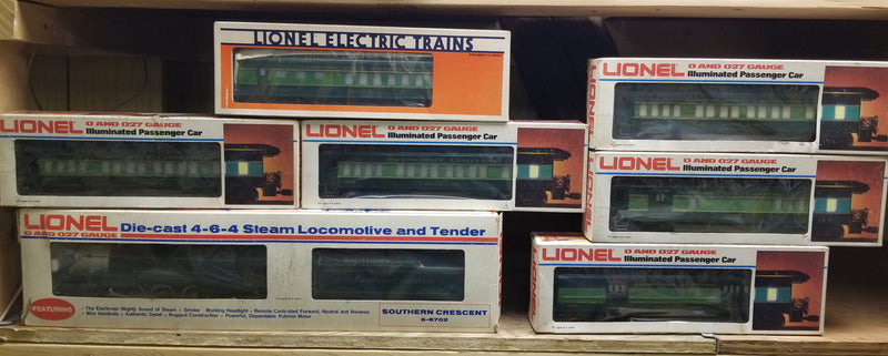 Lionel 6-CresLtd O Gauge Southern Cresent Limited 4-6-4 Steam Locomotive and 6 Passenger Car Set NOS