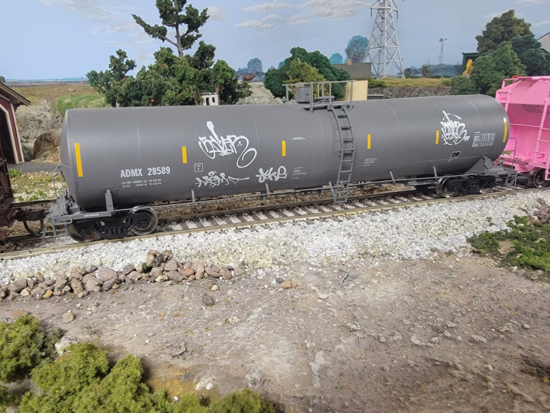 Atlas 20006351 HO Scale 25,500 Gallon Tank Car "Kung Fu Graffitti ADMX 28589