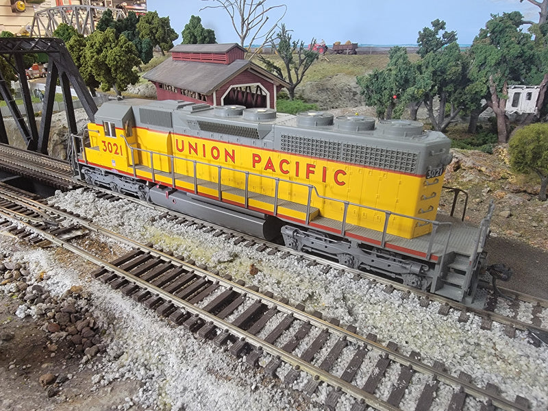 Kato 37-6330 HO Scale EMD SD40-2 Union Pacific UP 3021 USED with DCC