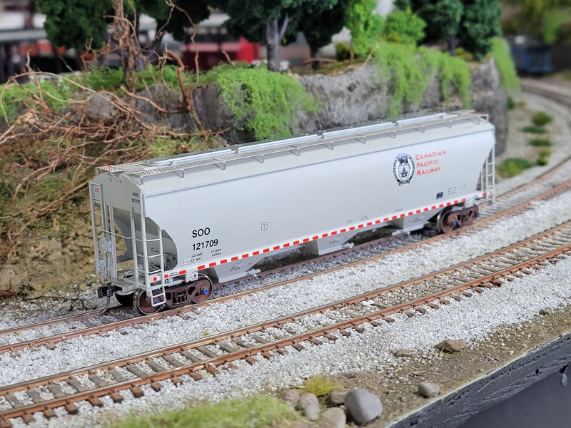 Athearn 89409 HO Scale Trinity 5161 Covered Hopper Canadian Pacific CP/SOO 121709 - USED