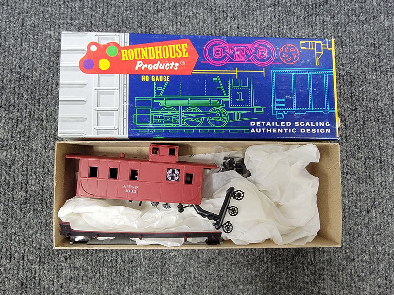Roundhouse 3486 HO Scale Coupola Caboose Kit Santa Fe ATSF  - NOS