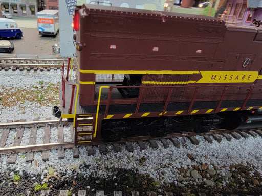 Athearn 88785 HO Scale EMD SD45T-2 DM&IR 410 with DCC - USED