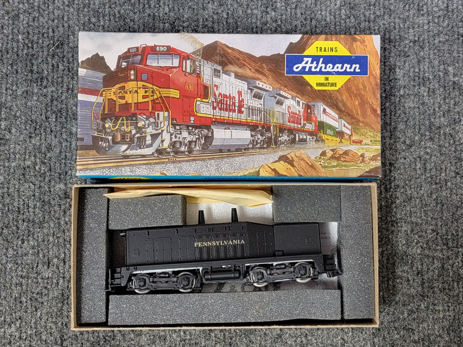 Athearn Blue Box HO Scale EMD SW7 Calf Pennsylvania PRR (Powered) - NOS