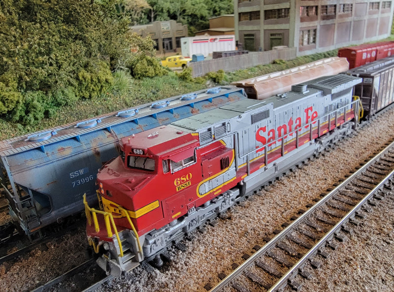 Kato N Scale GE C44-9W Dash-9 BNSF 680 - Weathered Custom Numbered
