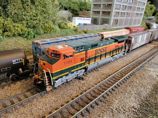 Kato N Scale GE C44-9W Dash-9 