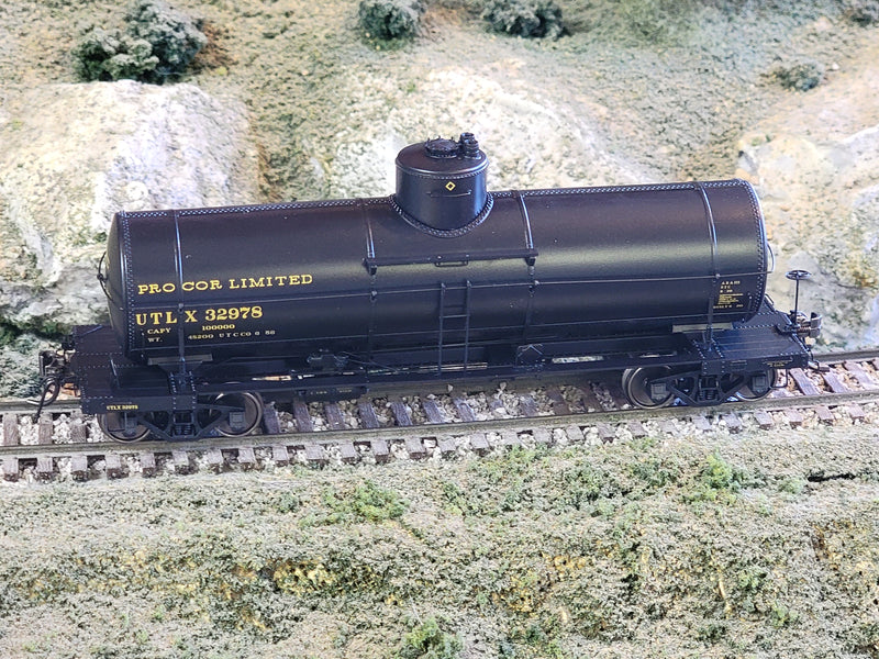Rapido Trains 159008A HO Scale X-3 Tank Car Procor Limited UTLX # Varies
