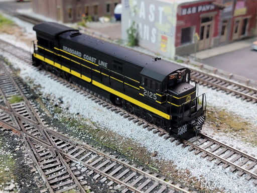Atlas 8535 HO Scale GE U36C Seaboard SCL 2125 - Like New Used