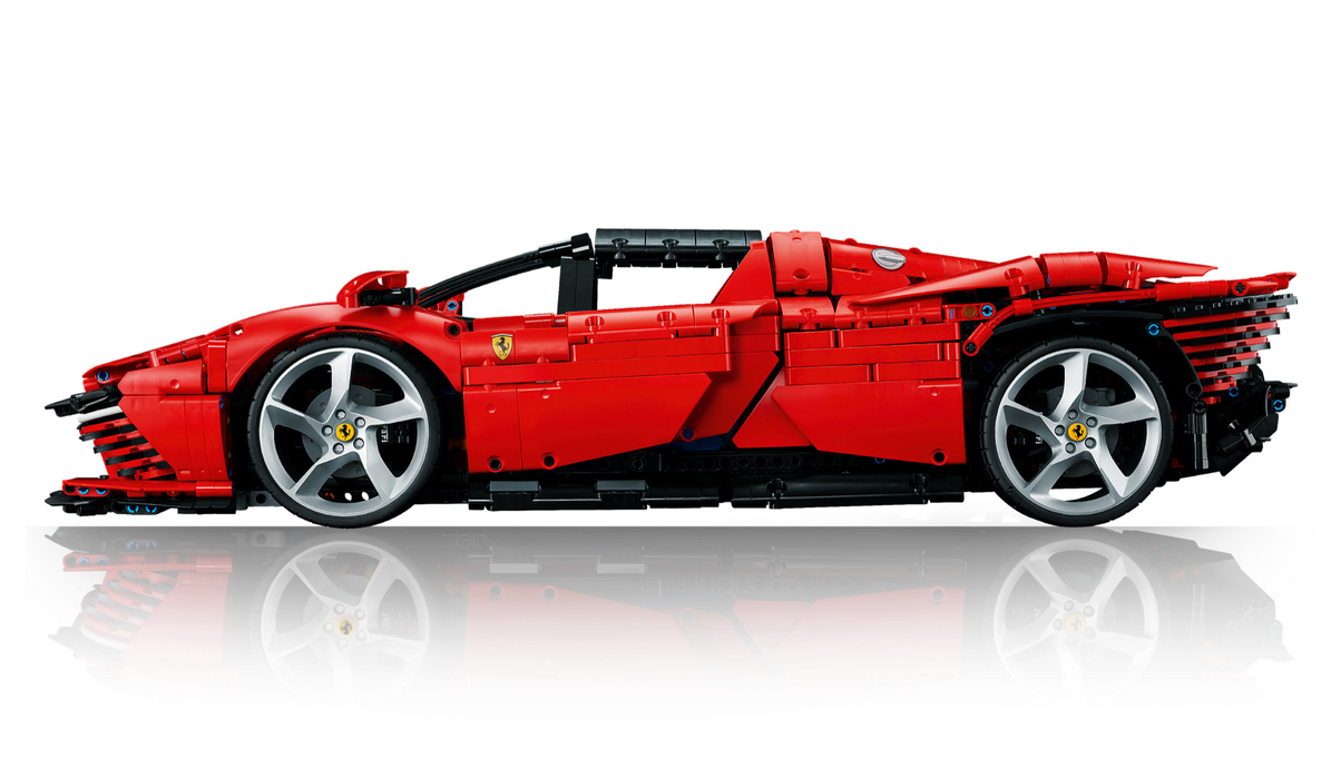 LEGO Technic: Ferrari Daytona SP3 Model Race Car Set (42143) Toys - Zavvi US