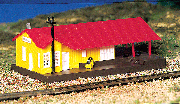 Bachmann 45907 N Scale Built Up Freight Station
