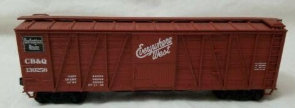 Accurail 4002 HO Scale 40' Outside Braced Boxcar Kit Burlington CB&Q - NOS