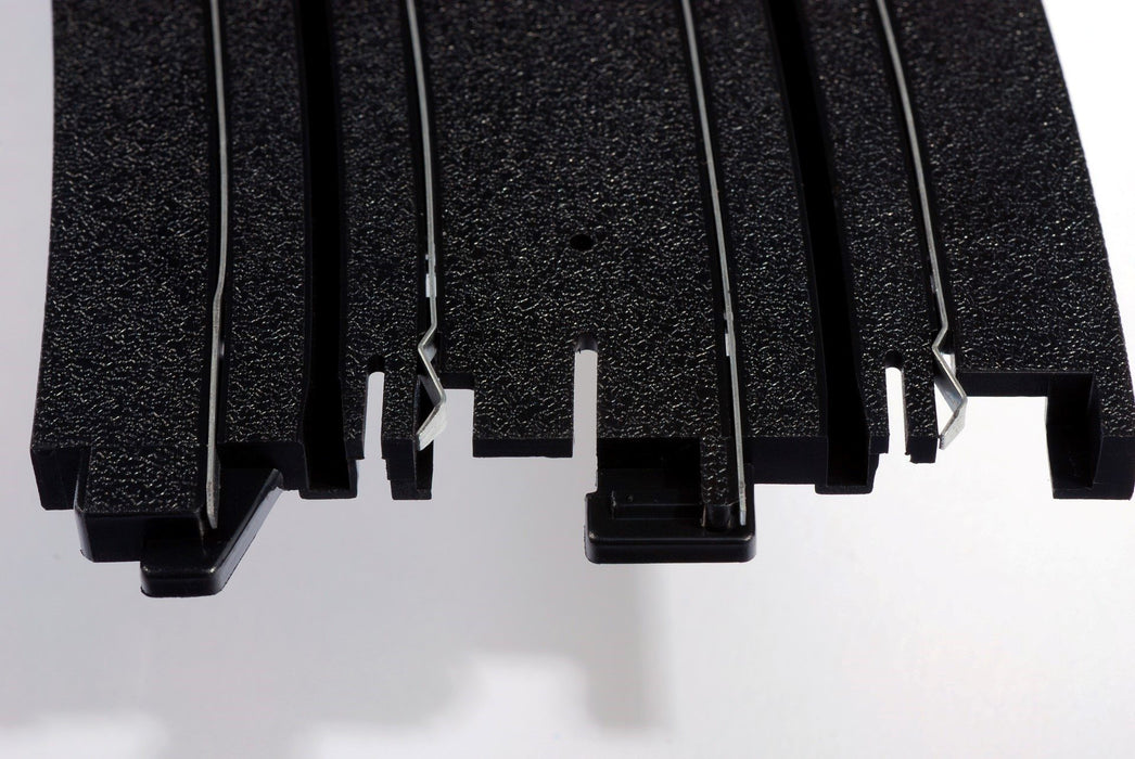 AFX Racing 70622 Slot Car Track Banked Curve 9" R Set