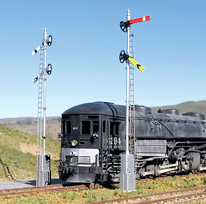 American Limited Models HO Scale 4200 Lower Quadrant Semaphore Signal Nonoperating Kits 2 Pack