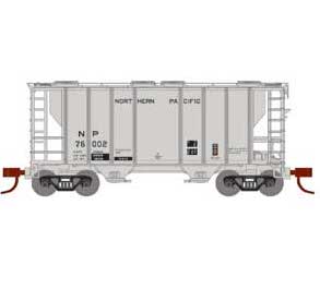 Athearn 17059 N Scale PS-2 2600 Covered Hopper "1977 Re-weigh" Northern Pacific NP 76002