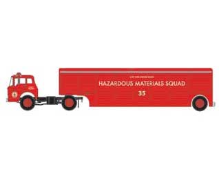 Athearn 92464 HO Scale Ford C Tractor with Trailer Hazmat City Fire Department SQ35