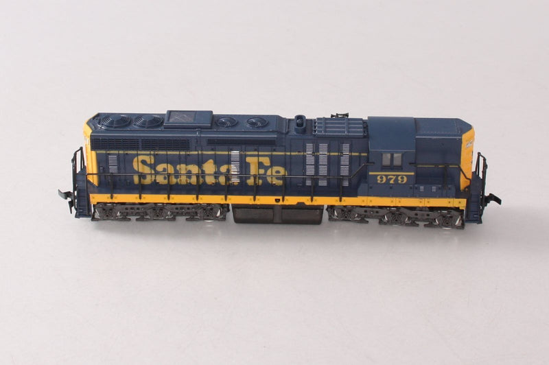 Atlas (Yellow Box) 7001 HO Scale SD24 Diesel Santa Fe 979 - USED