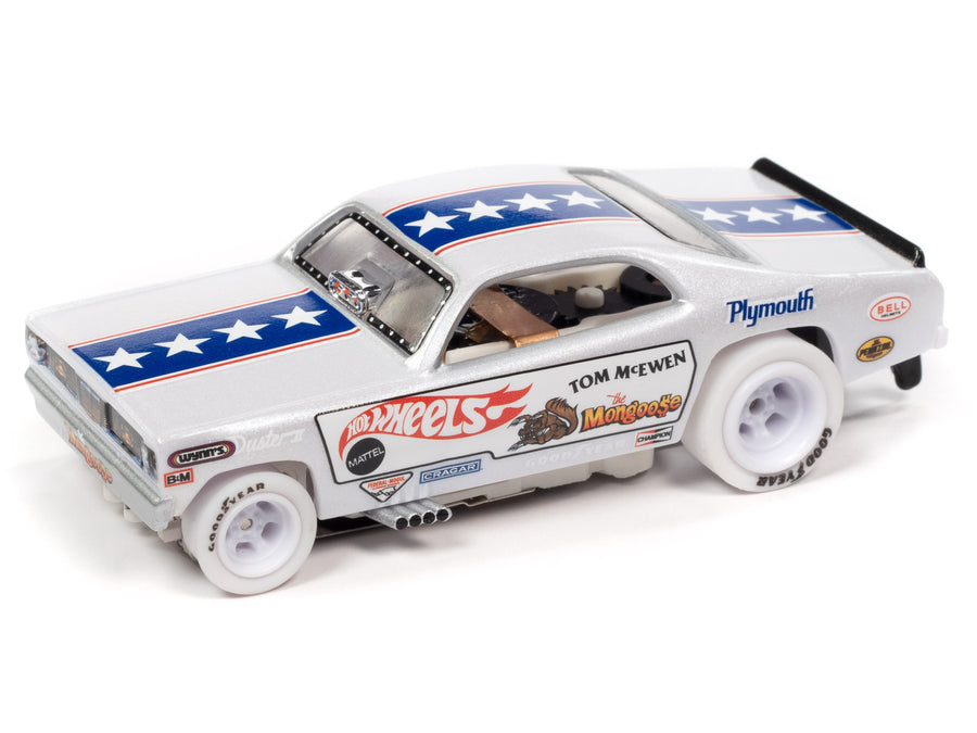 Auto World 369 HO Scale Stock Car Legends 1970 Plymouth Duster "The Mongoose" Slot Car (White)