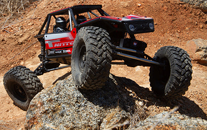 Axial AXI03022T1 1/10 RTR 4WS Capra 1.9 Unlimited Trail Buggy Nitto Black