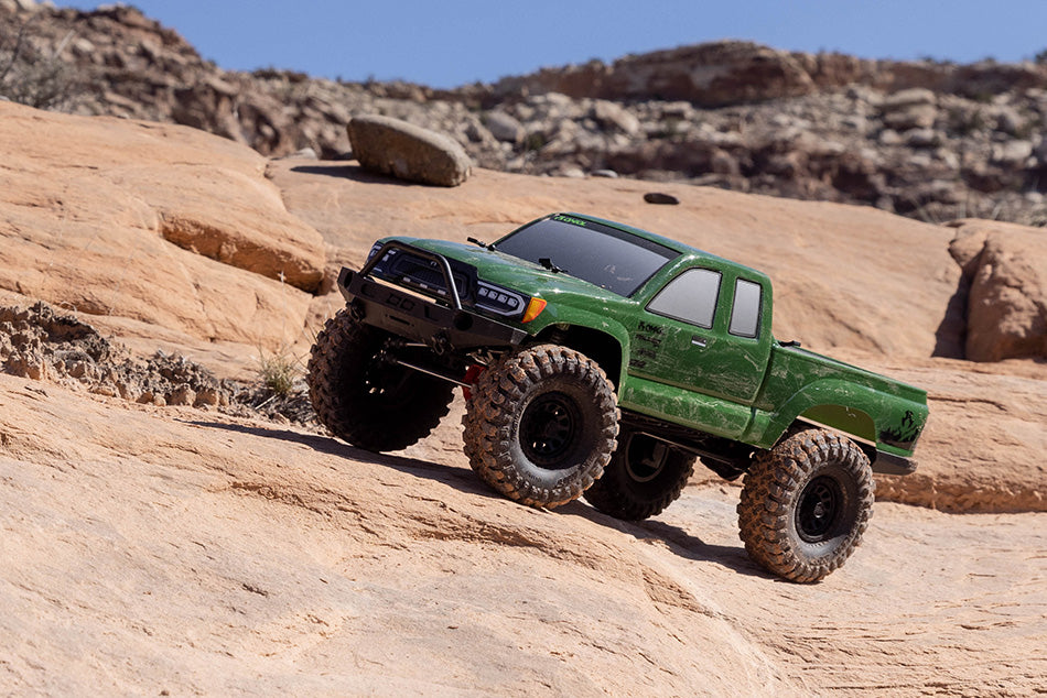 Axial AXI03027T2 1/10 RTR SCX10III Base Camp Crawler - Green