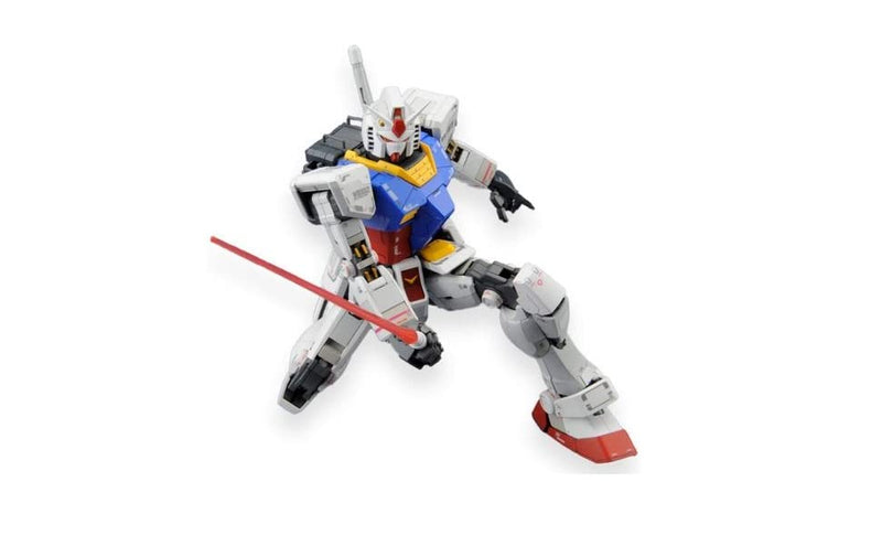 Bandai 5061610 1/100 Master Grade Mobile Suit Gundam RX-78-2 (Version 3.0)
