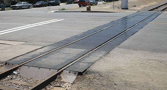 BLMA 77 N Scale Modern Grade Crossing Rubber Style