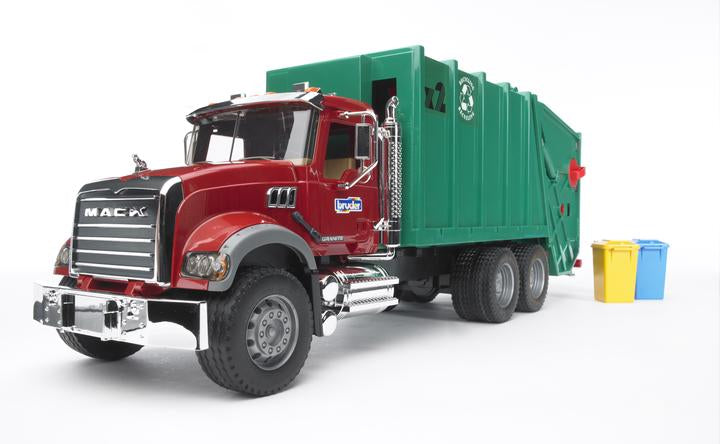 Bruder 02812 MACK Granite Garbage Truck