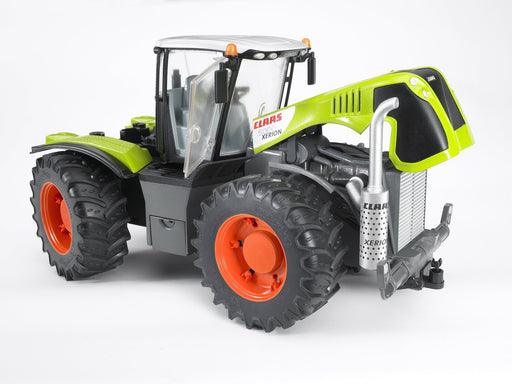 Bruder 03015 Class Xerion 5000 Tractor