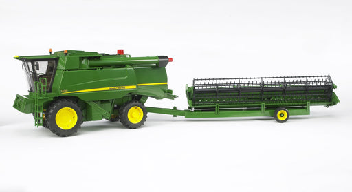 Bruder 09804 John Deere T670i Combine Harvester