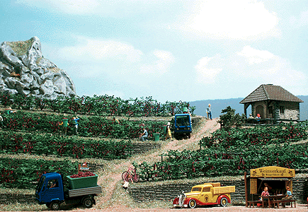 Busch 1200 Grape Vine Field Kit