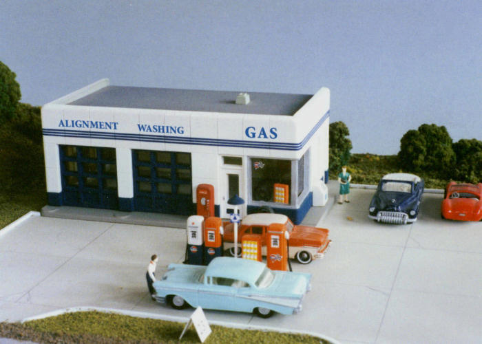City Classics 108 HO Scale 1930's Crafton Ave Service Station Kit
