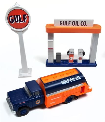 Classic Metal Works 40003 HO Scale 1960's Tanker Truck Gulf Oil